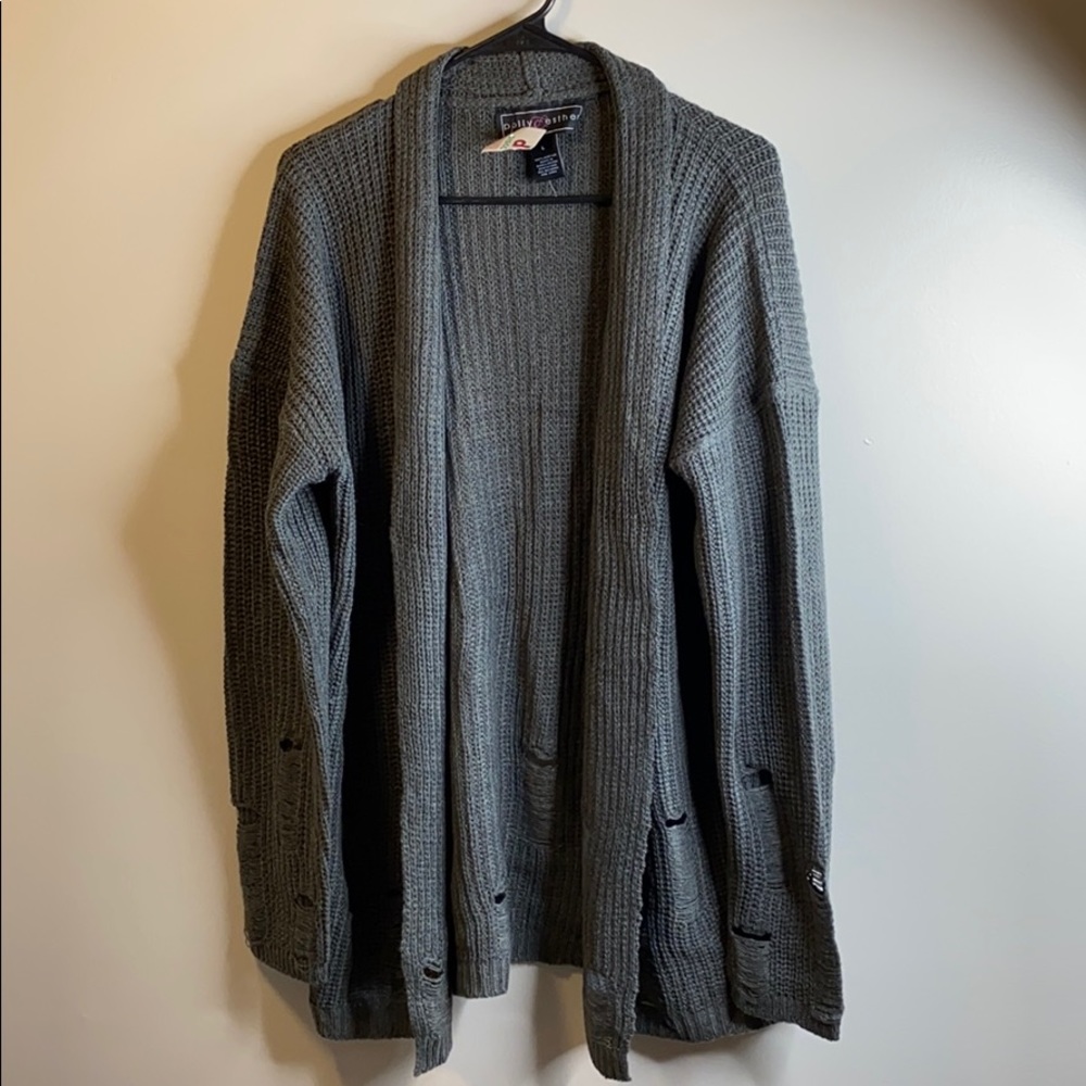 New! L sweater